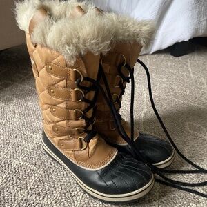 Sorry Joan of Arc Boots size 9